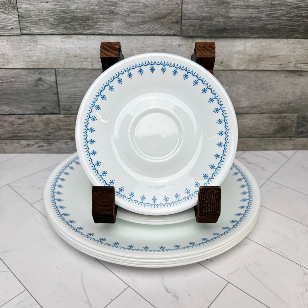 Corelle Blue Snowflake Garland Plate Set of 8 - 10.25" Dinner & 6.25" Saucer